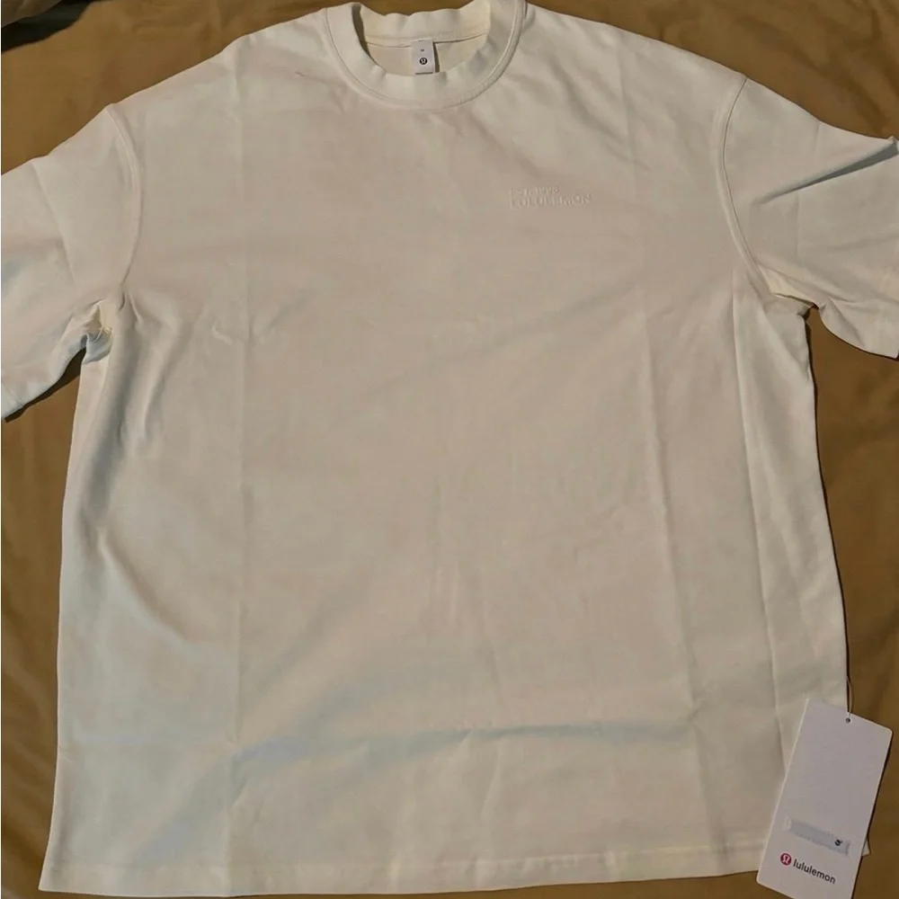 Lululemon Athletica Tan Oversized Boxy T-Shirt - Picture 2 of 3